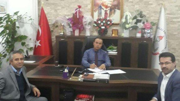 Korkuteli Kız Anadolu İmam Hatip Lisesi ile Şehit Tuncay Arslan İmama Hatip Ortaokulu arasında Kardeş Okul Protokolü İmzalandı. 