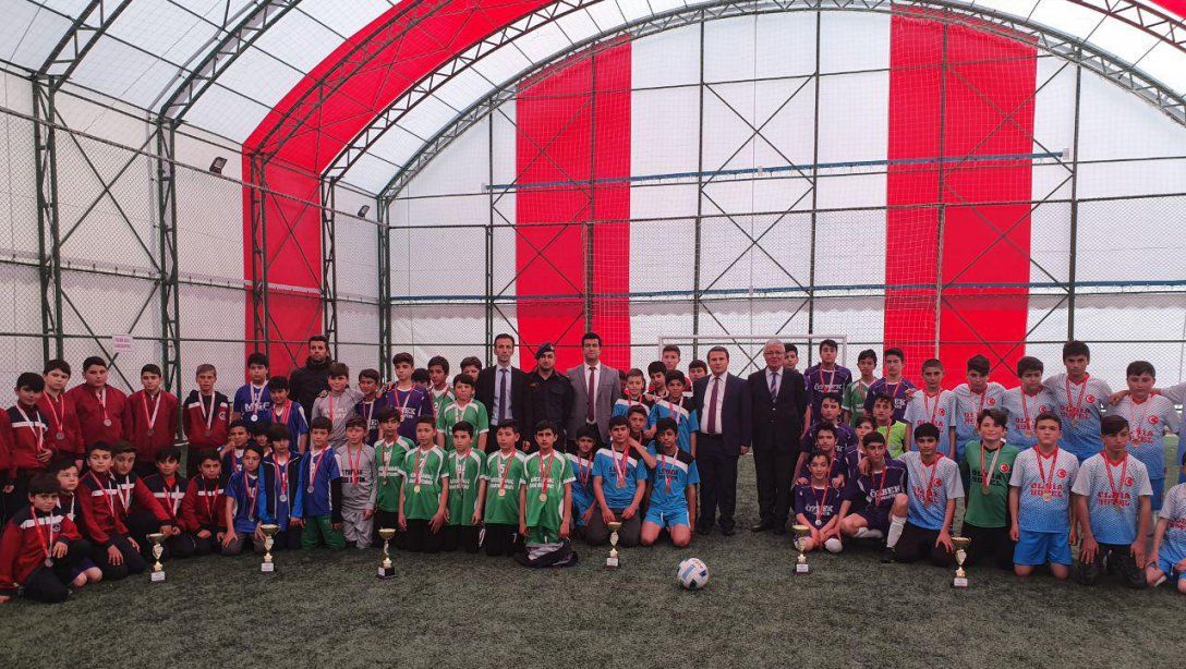 Okullar Arası Futbol Turnuvası Tamamlandı